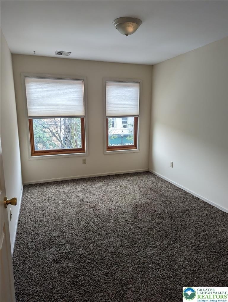 128 W 4th Street - Photo 3