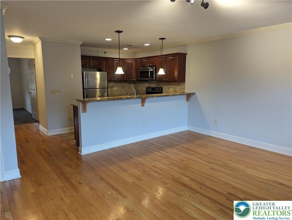 128 W 4th Street - Photo 1