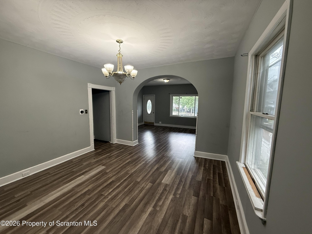 617 Harrison Avenue - Photo 3