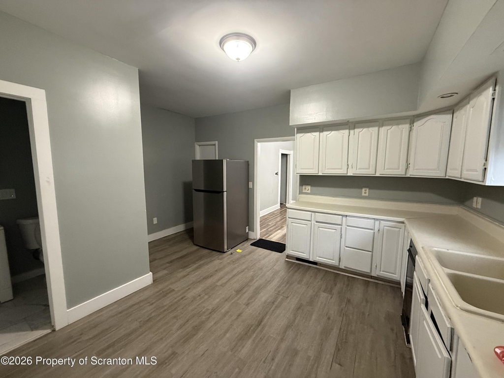 617 Harrison Avenue - Photo 4