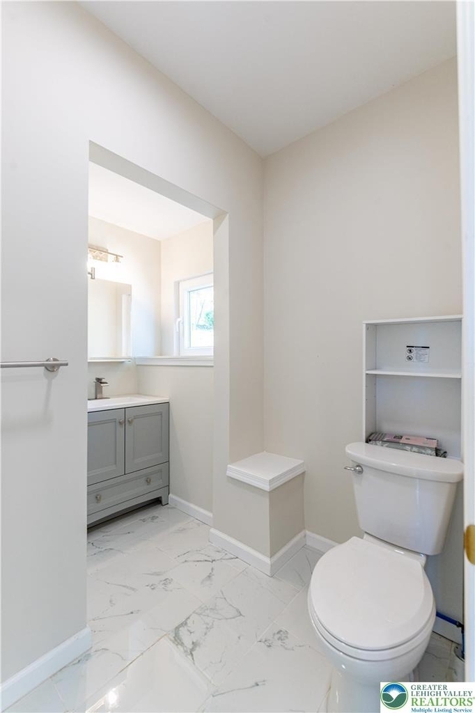 1156 William Street - Photo 14