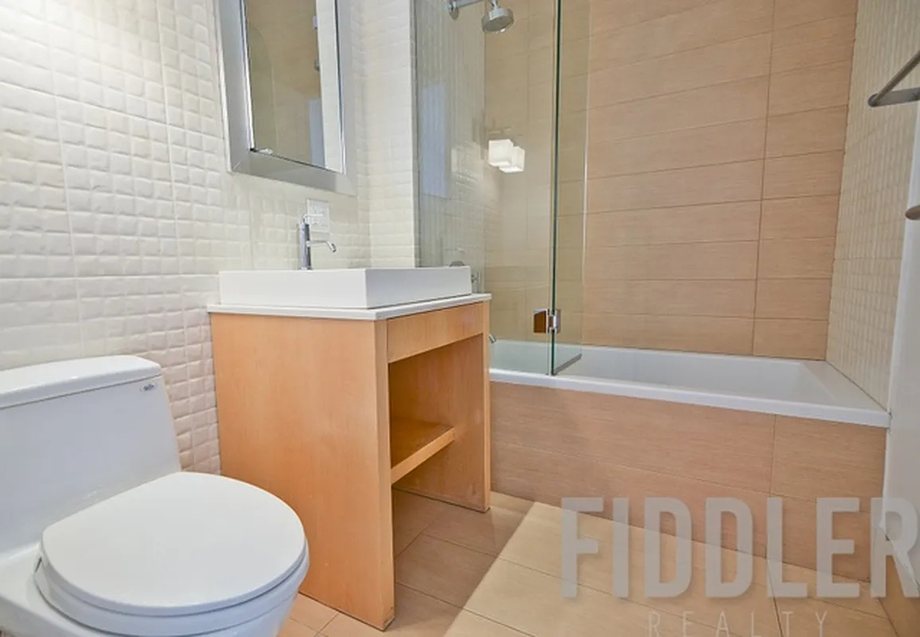 140 Hope Street - Photo 6