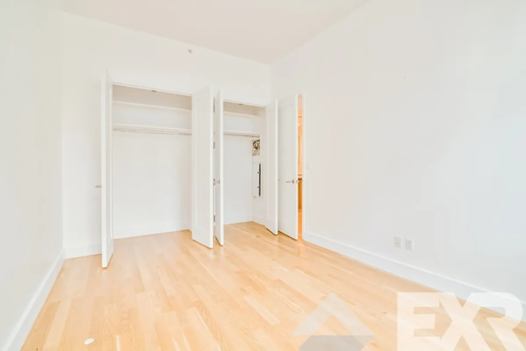 140 Hope Street - Photo 5
