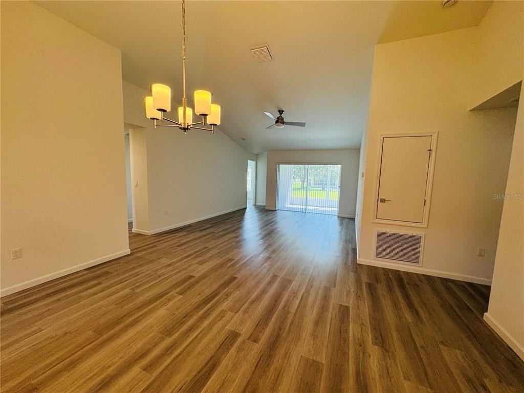 72 Lancelot Drive - Photo 3