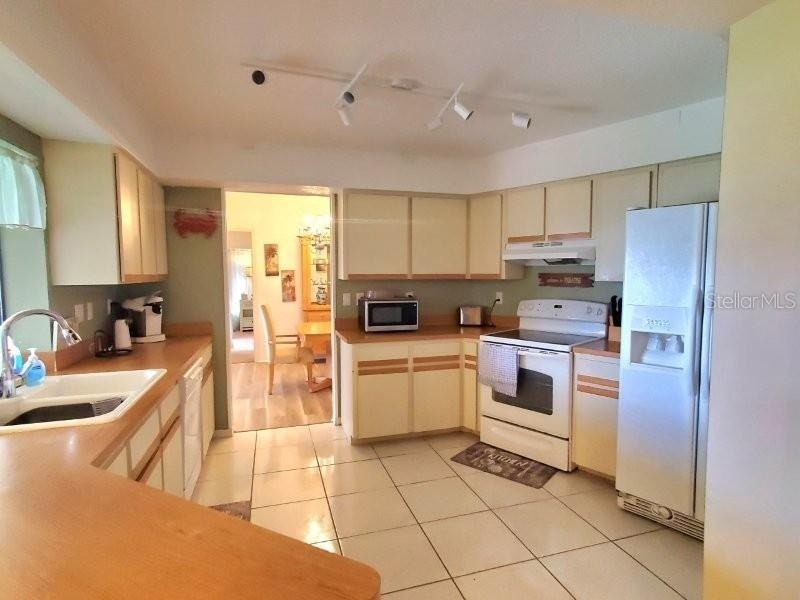 1200 Mineo Drive - Photo 10