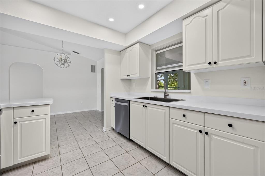 7510 Ligustrum - Photo 9