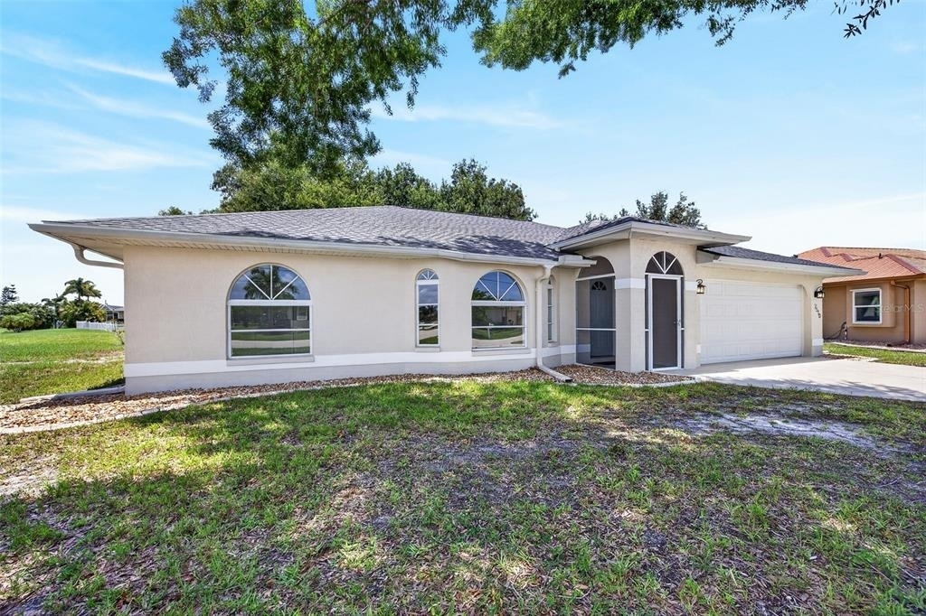 7510 Ligustrum - Photo 1