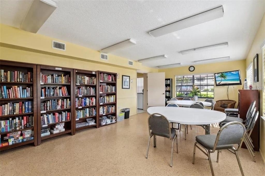 19505 Quesada Avenue - Photo 38