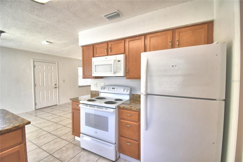 914 Grape Avenue - Photo 16