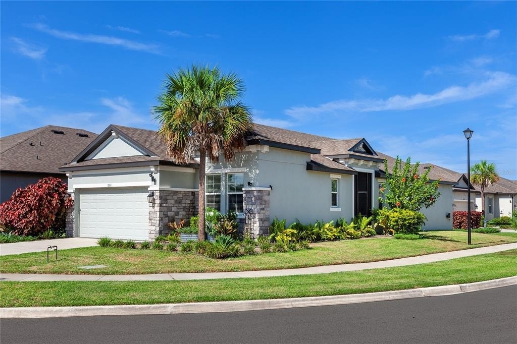 8561 Whispering Street - Photo 0