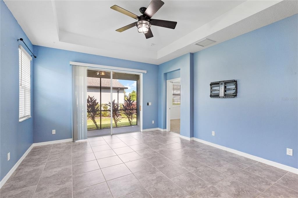 8561 Whispering Street - Photo 14