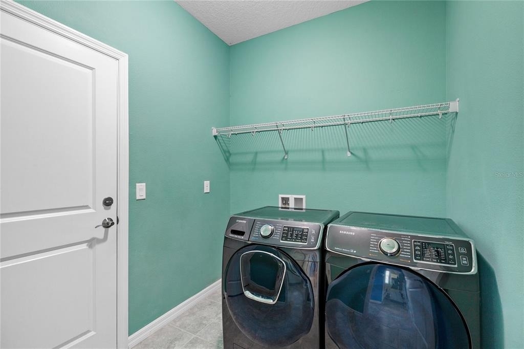 8561 Whispering Street - Photo 24