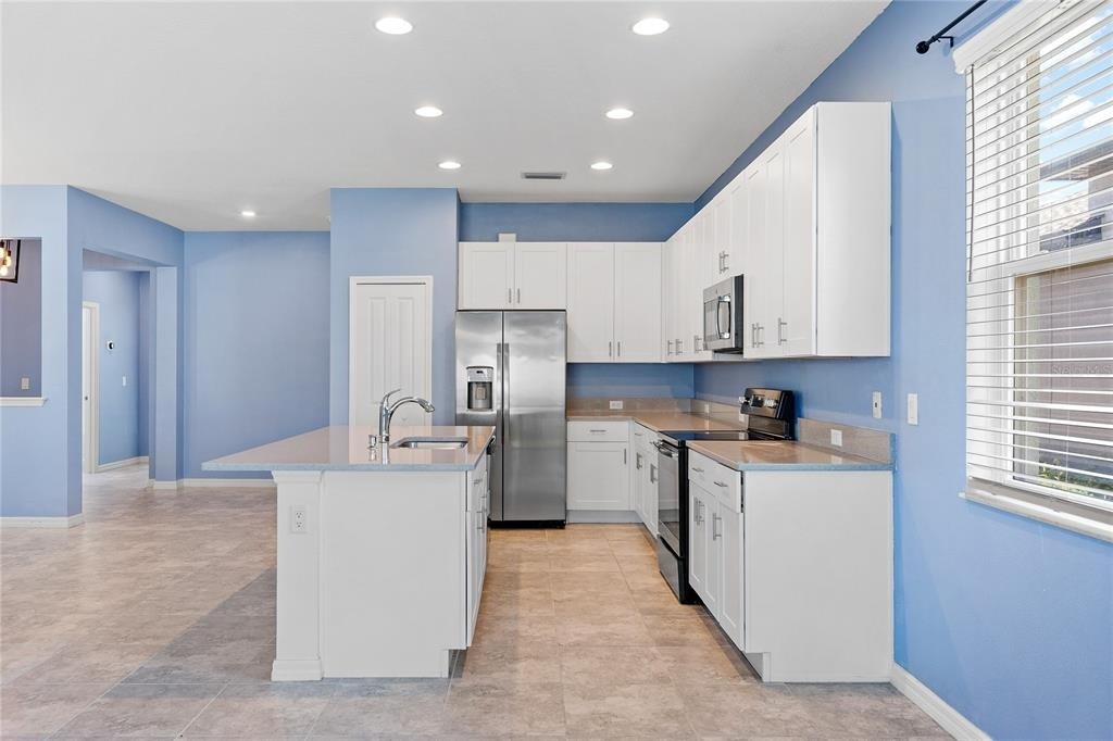 8561 Whispering Street - Photo 6