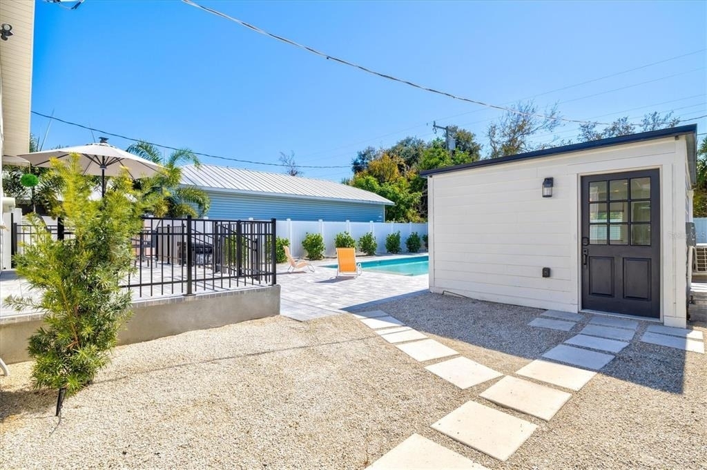 2226 Arlington Street - Photo 32