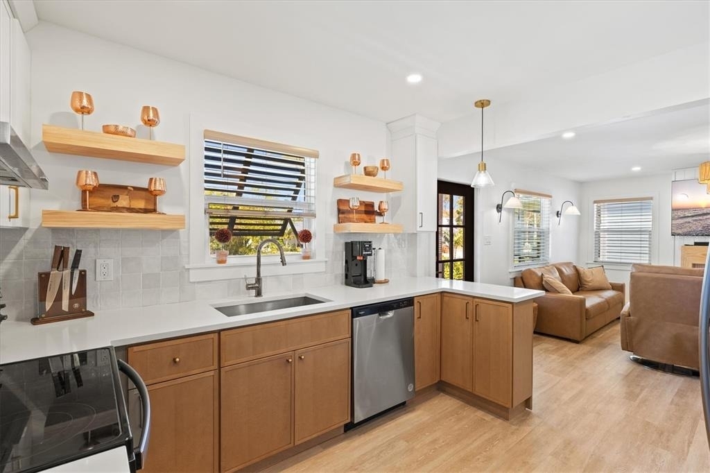 2226 Arlington Street - Photo 14