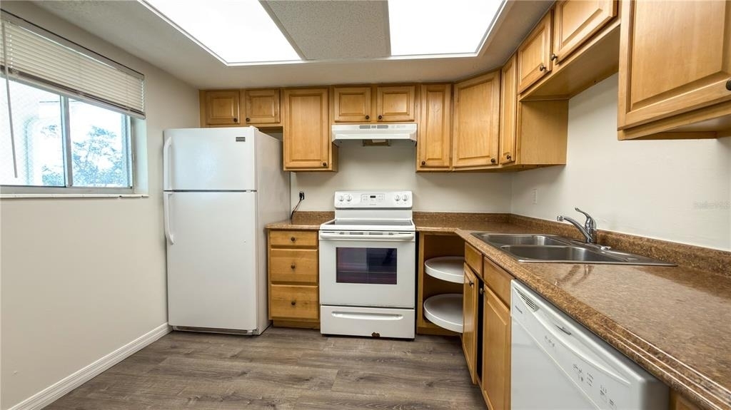 3500 Beneva Road - Photo 2