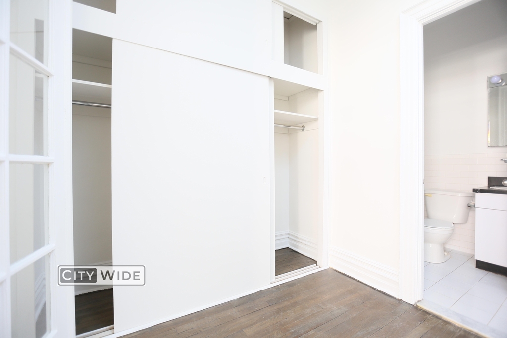 1045 Lexington Avenue - Photo 2