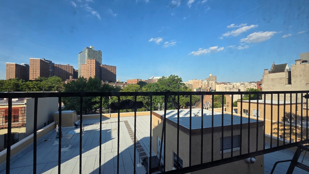 545 West 125th Street - Photo 0