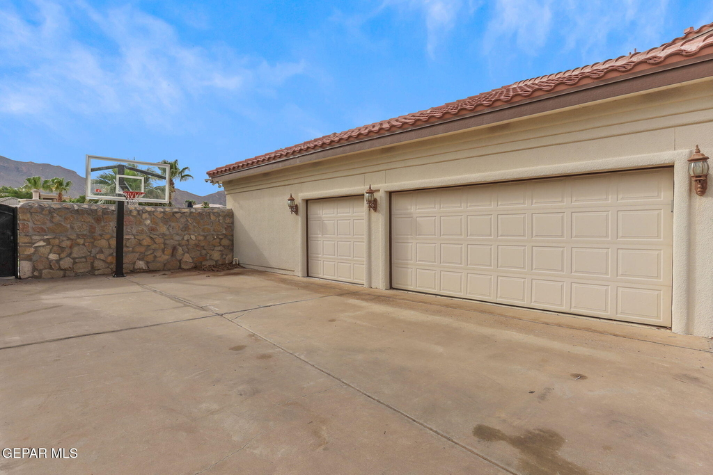 6528 Calle Placido Drive - Photo 75