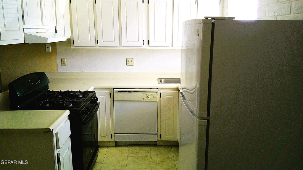 3022 E Glen Drive - Photo 6