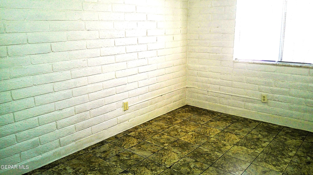 3022 E Glen Drive - Photo 4
