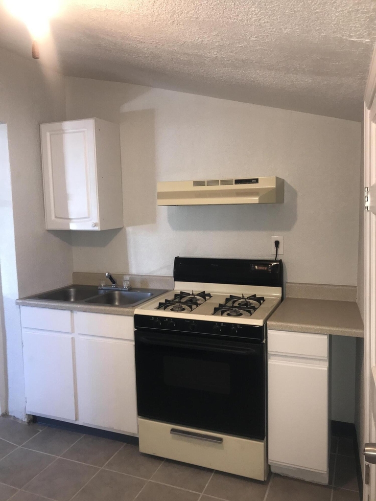 3111 Durazno Avenue - Photo 1