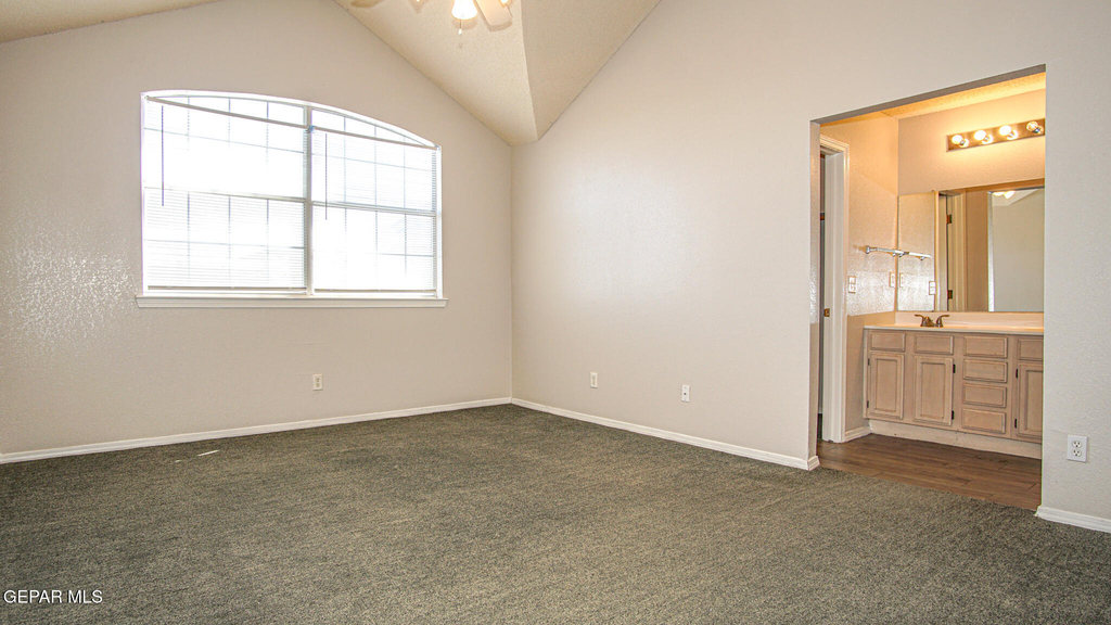 7481 Umbria Drive - Photo 20