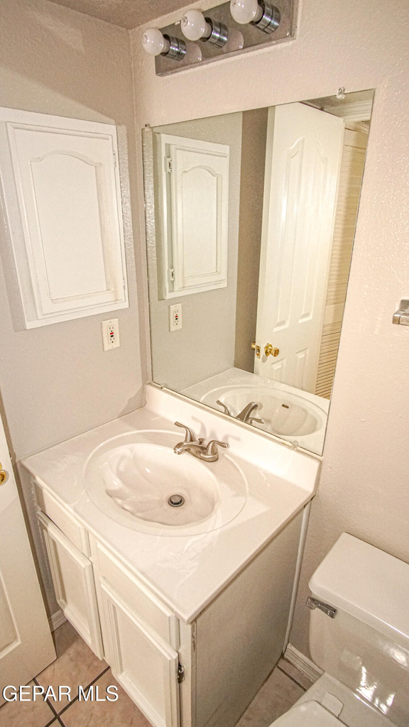 7481 Umbria Drive - Photo 5