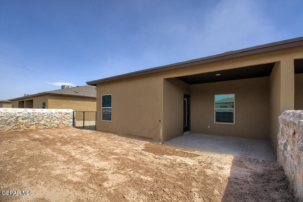 515 Dusk View Street - Photo 8