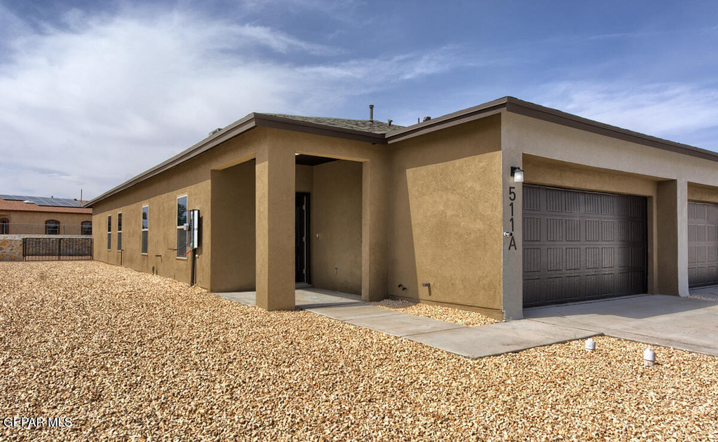 515 Dusk View Street - Photo 1