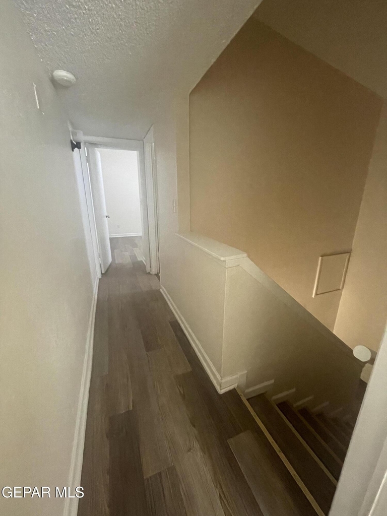 815 Silvestre Road - Photo 14