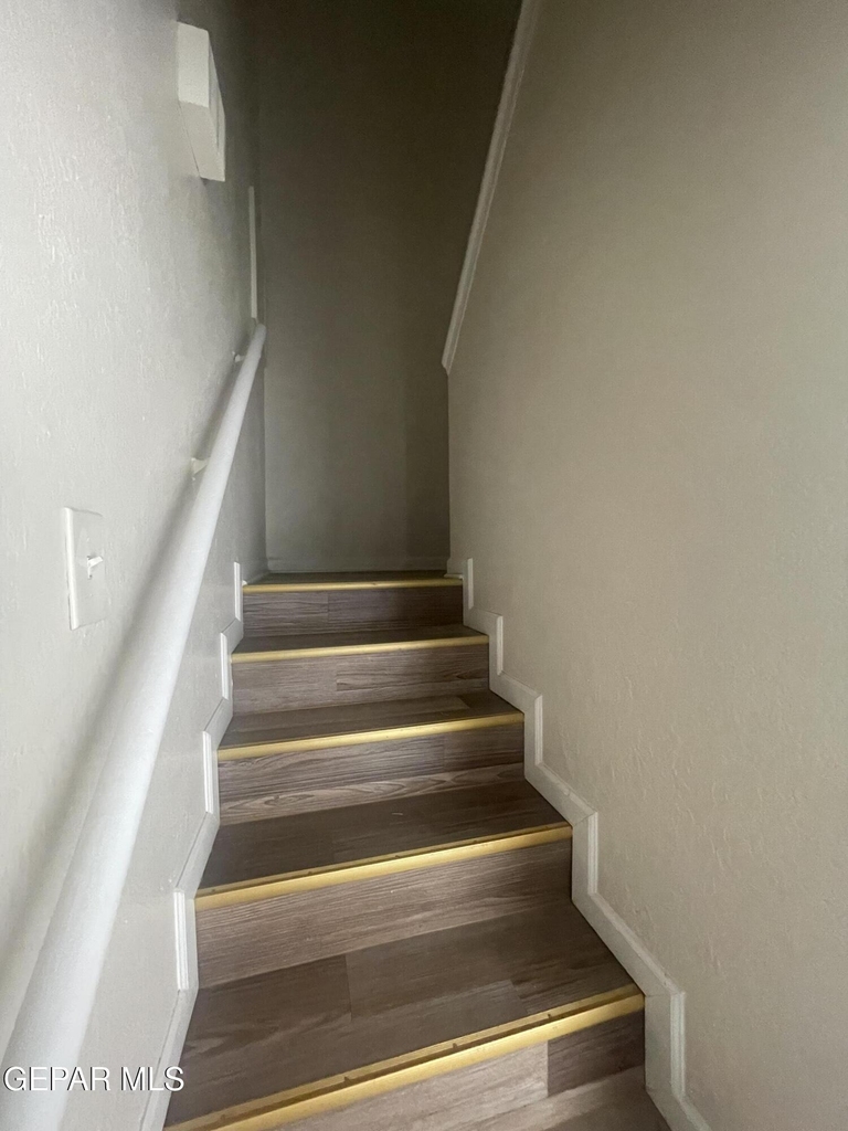 815 Silvestre Road - Photo 12