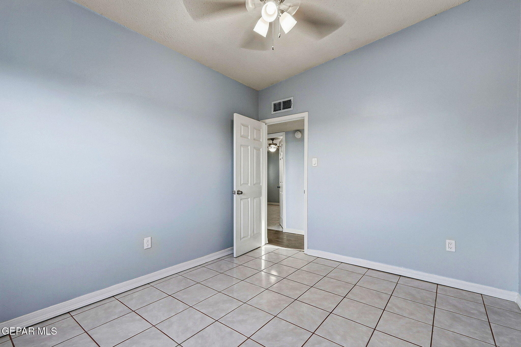 8408 Mineola Drive - Photo 18
