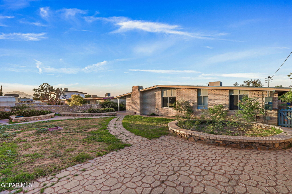 8408 Mineola Drive - Photo 28