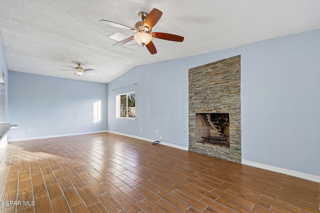 8408 Mineola Drive - Photo 10