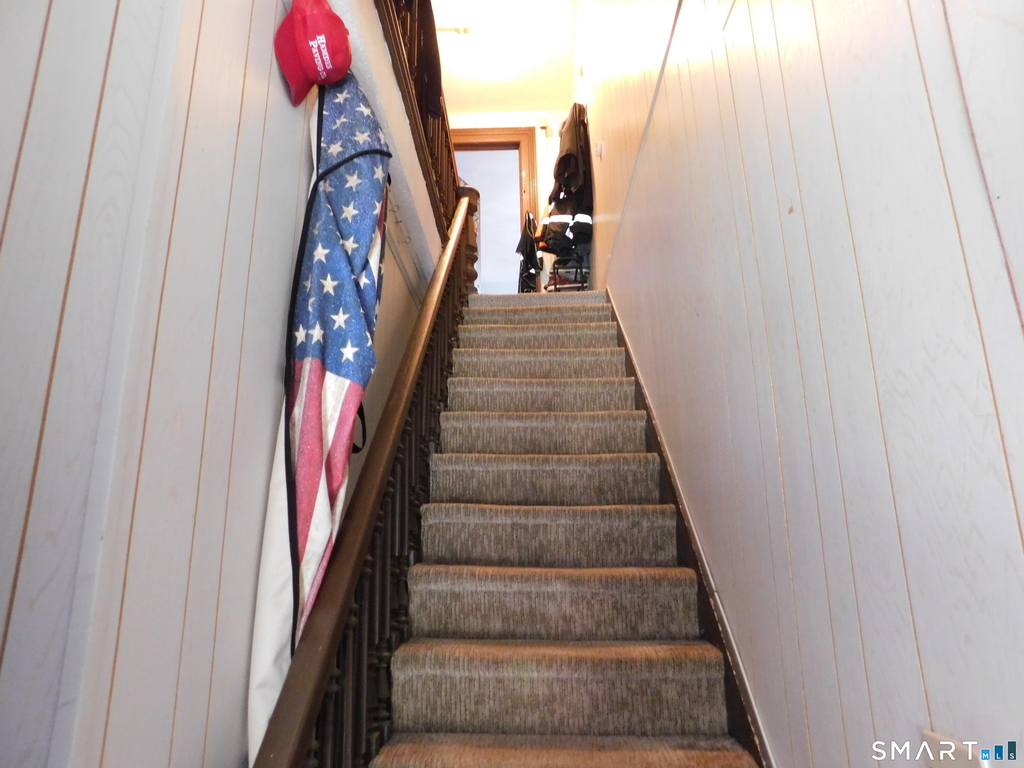 451 Circular Avenue - Photo 15