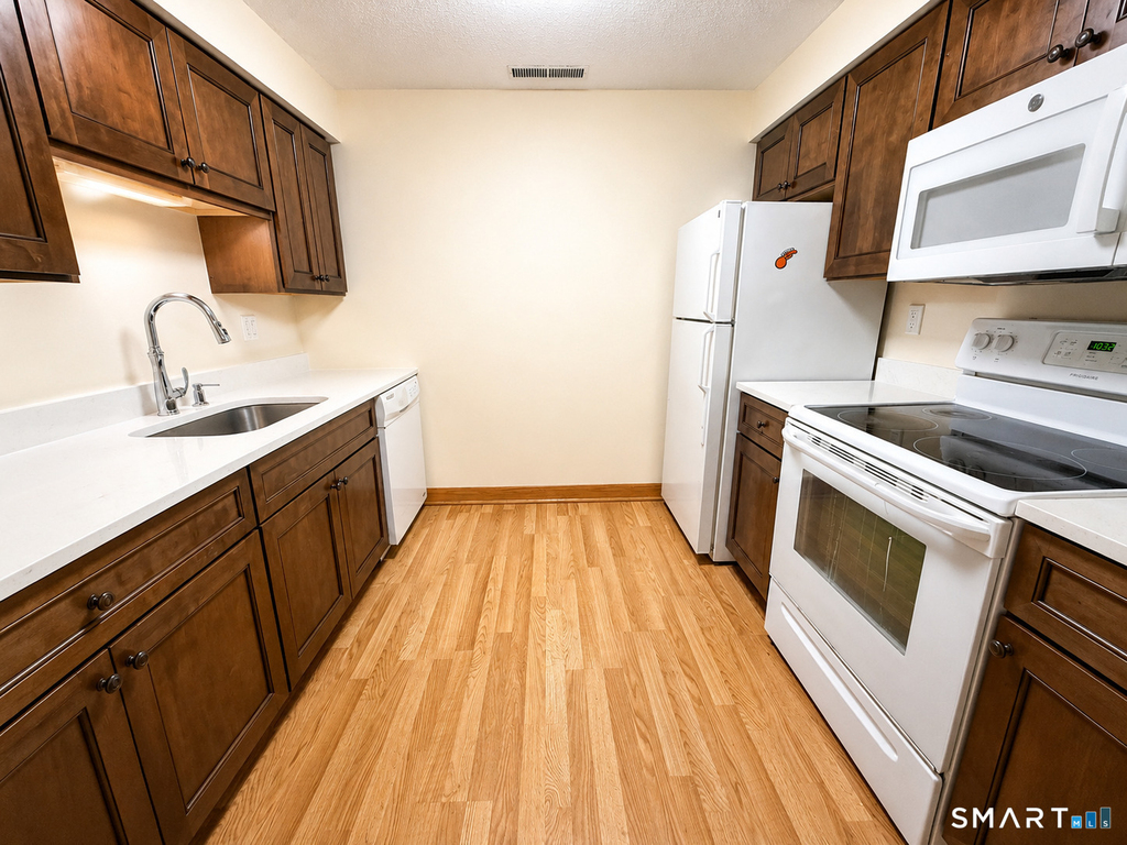 27 Harrison Street - Photo 9