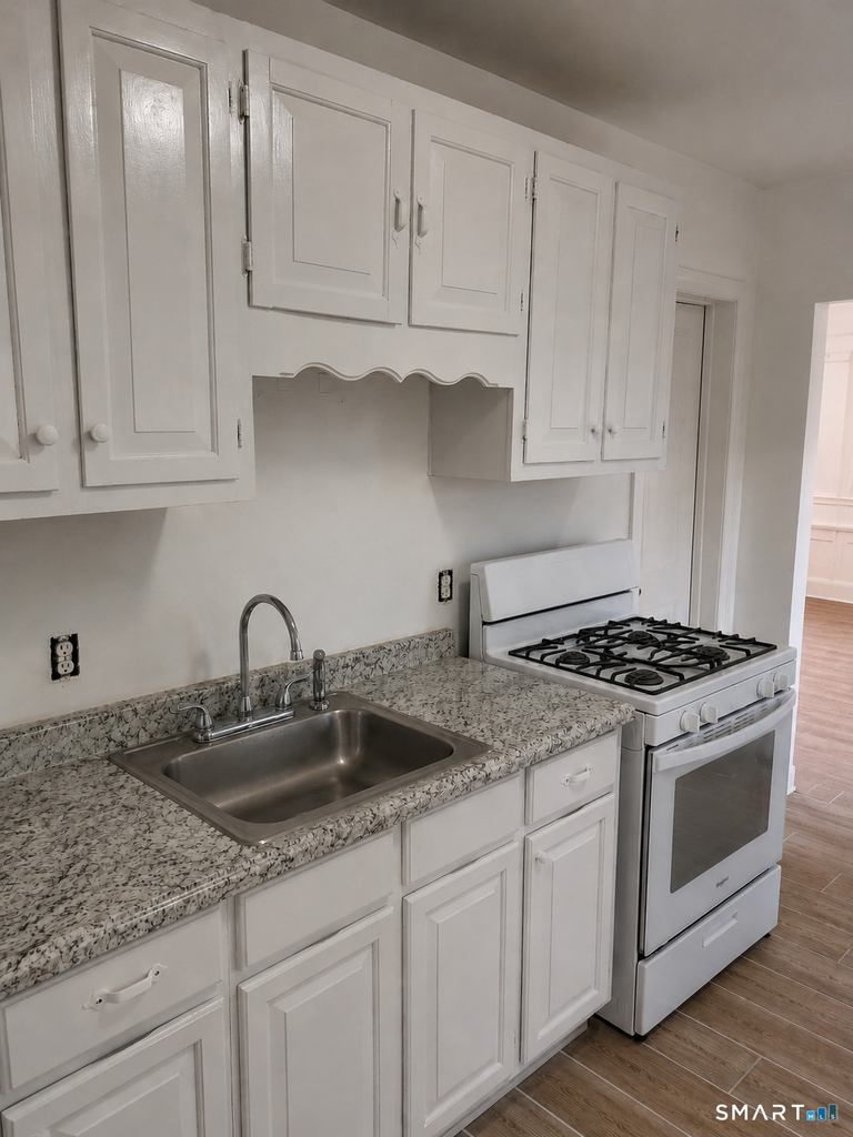 159 Fillmore Street - Photo 1