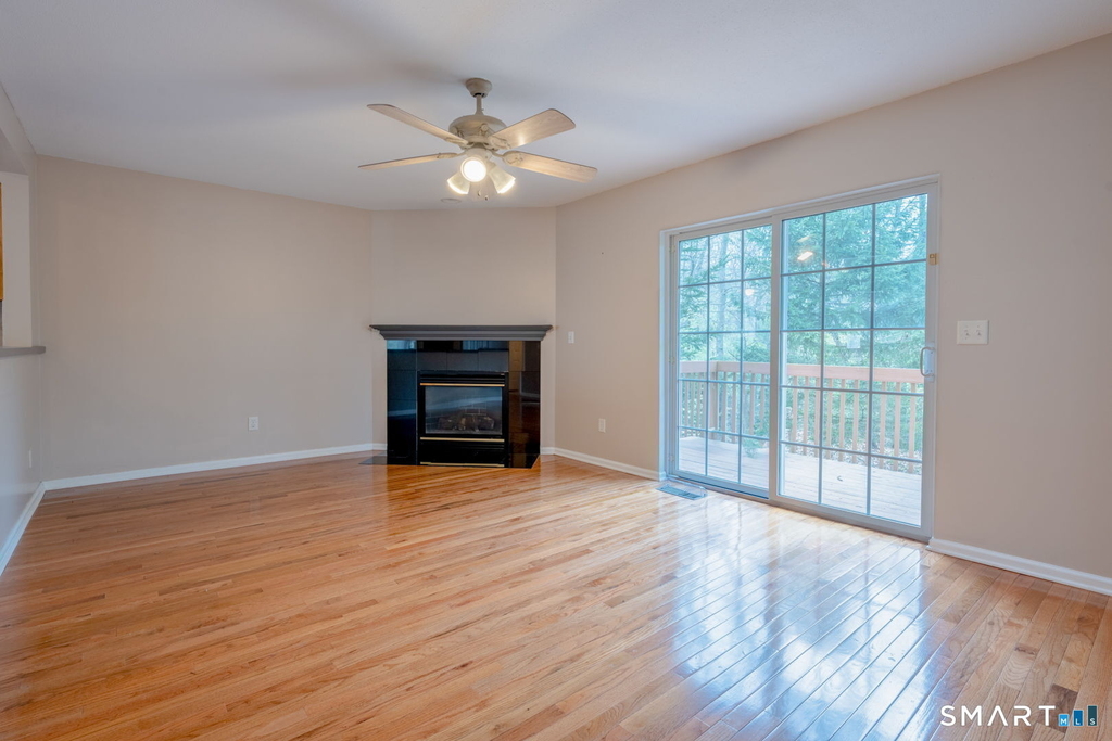 47 Tunxis Street - Photo 8