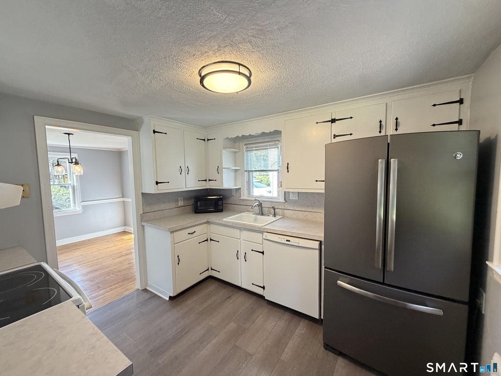 229 Prospect Street - Photo 9