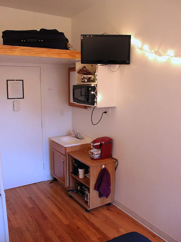14 St Marks Place - Photo 2