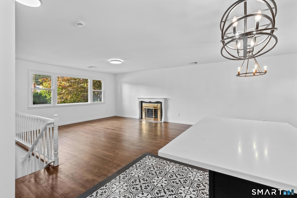 36 Fuller Drive - Photo 7