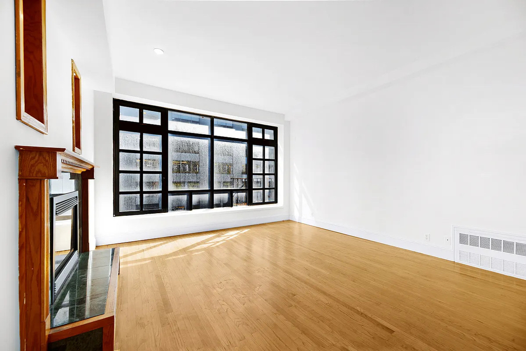 143 East 57th Street - Photo 2