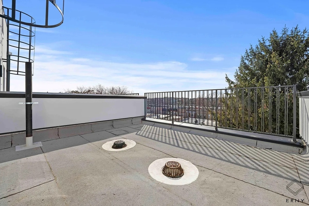 1120 Rogers Avenue - Photo 8