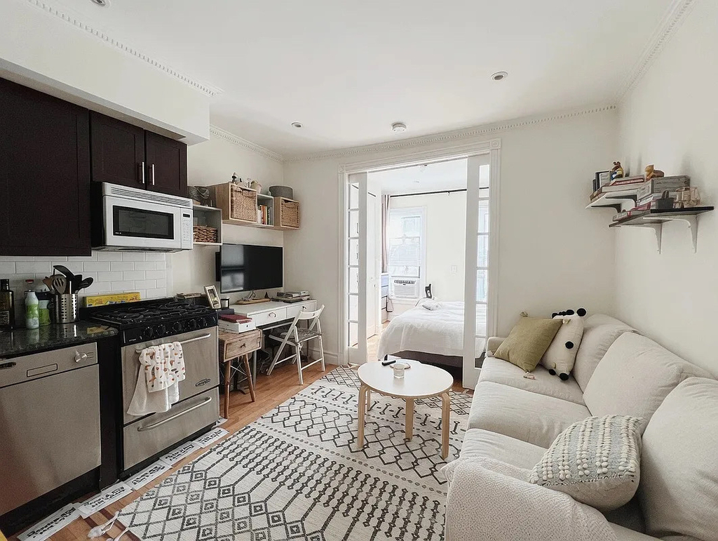 322 East 74th Street - Photo 1