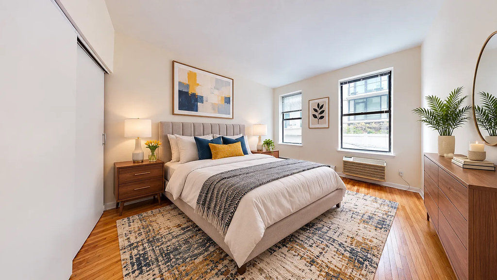 365 West 52nd Street - Photo 2