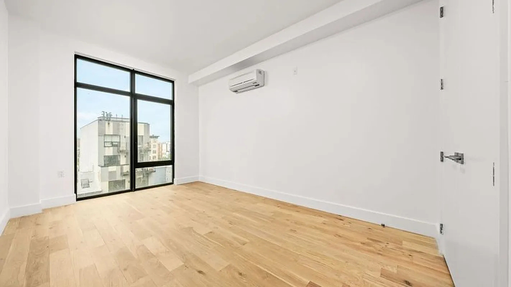 597 Grand Street - Photo 11