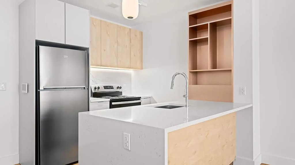 597 Grand Street - Photo 3