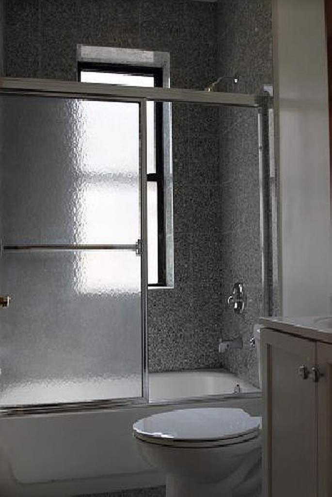 324 East 52nd Street - Photo 7