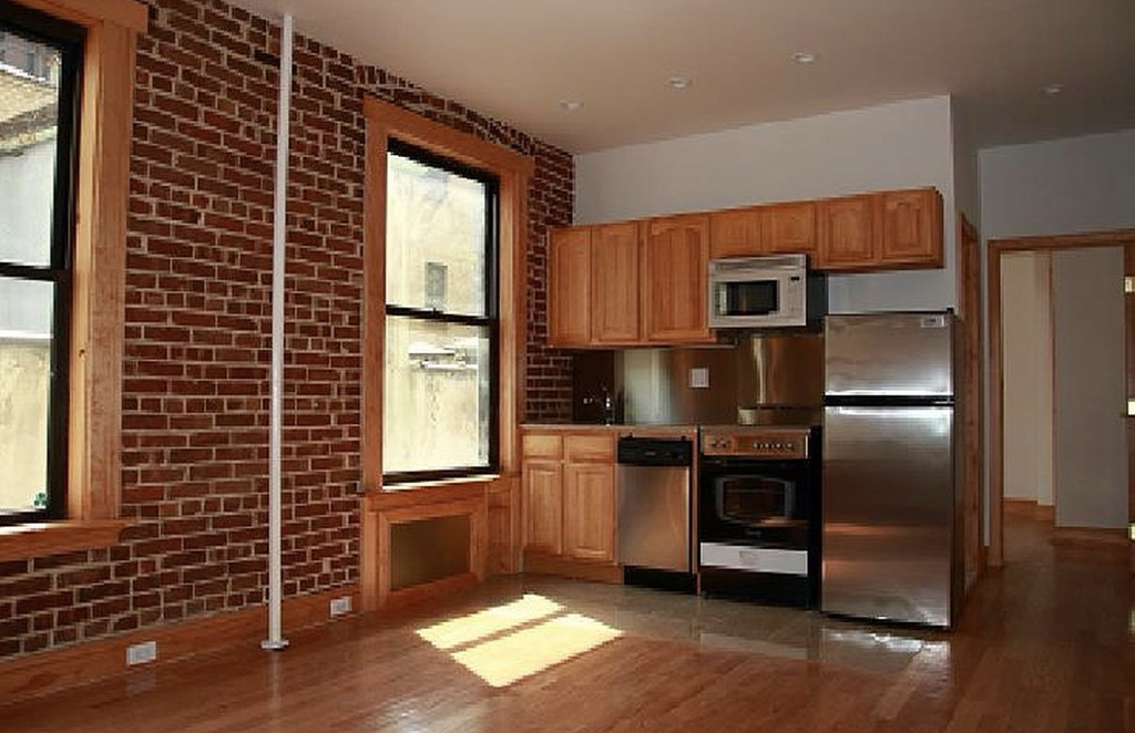 324 East 52nd Street - Photo 0